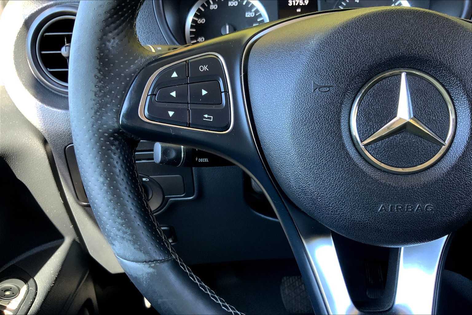 2016 Mercedes Benz Metris photo 22