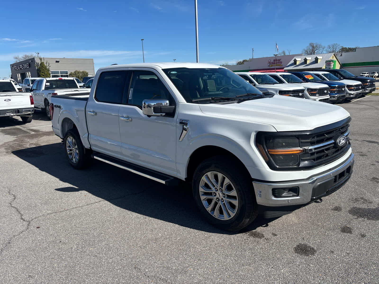 2025 Ford F-150 XLT's photo