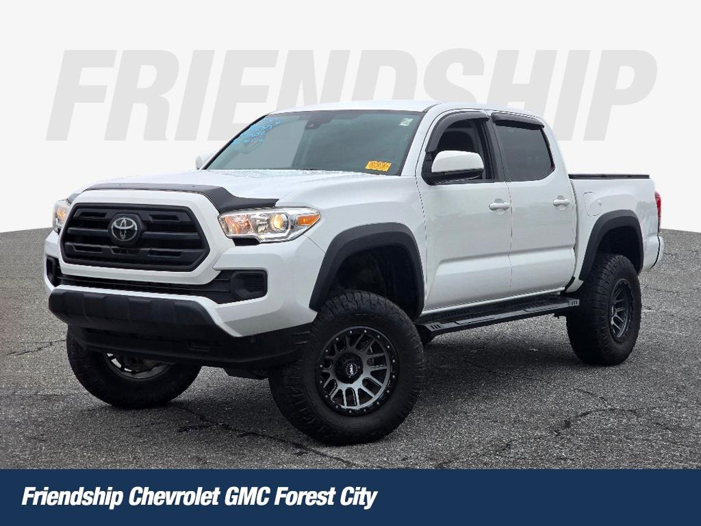 2019 Toyota Tacoma SR's photo