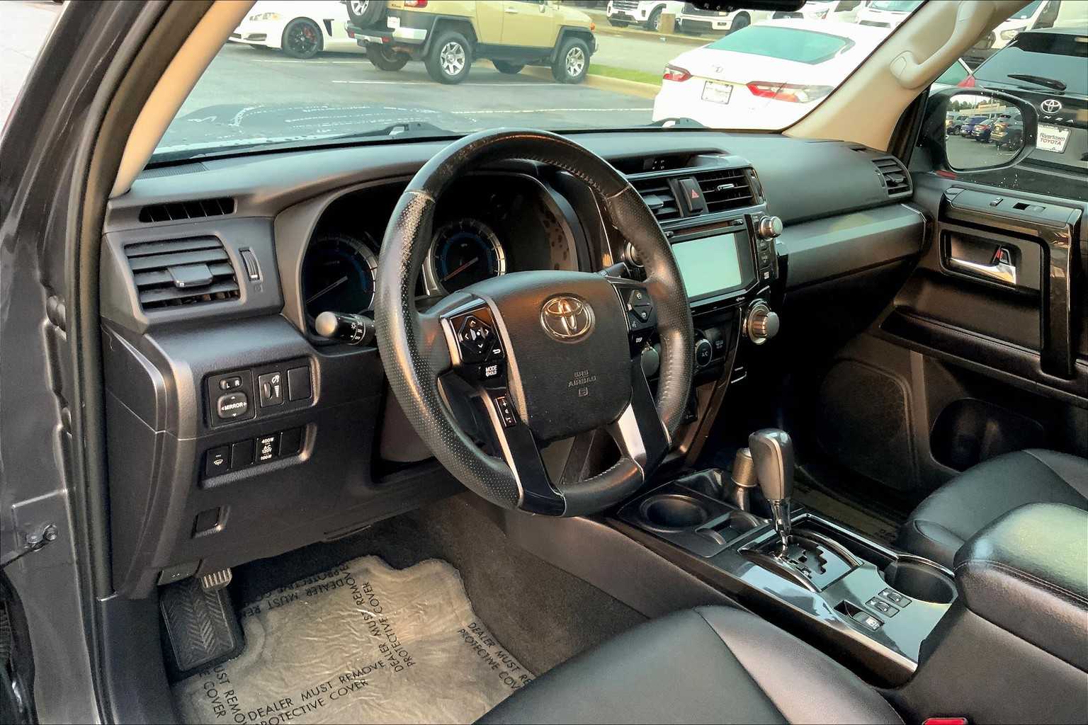 2016 Toyota 4Runner Trail Premium photo 16