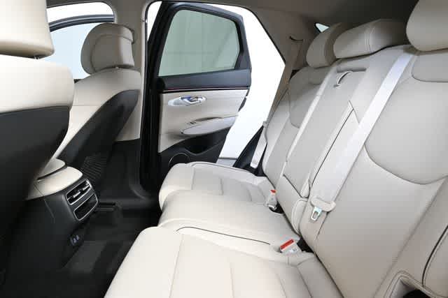 2026 Genesis GV70 2.5T Advanced photo 24