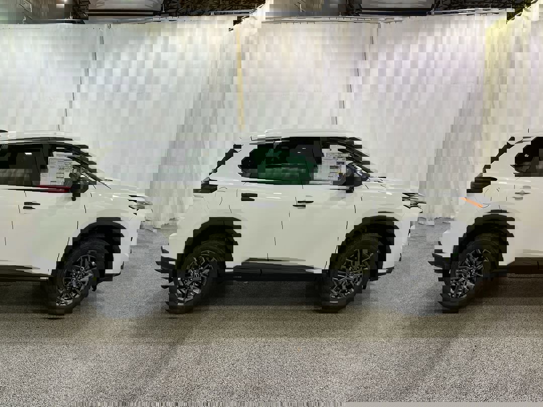 2026 Nissan Rogue S photo 2