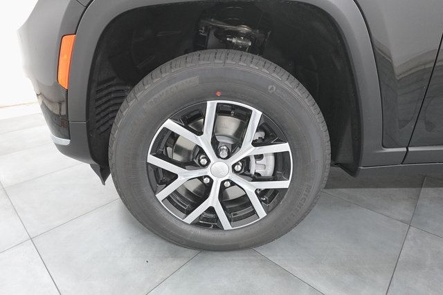 2025 Jeep Grand Cherokee Limited photo 29