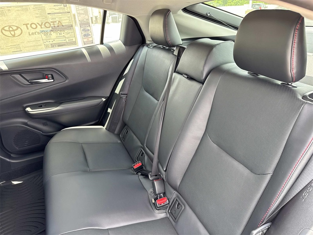 2025 Toyota Prius Plug-in Hybrid XSE Premium photo 7