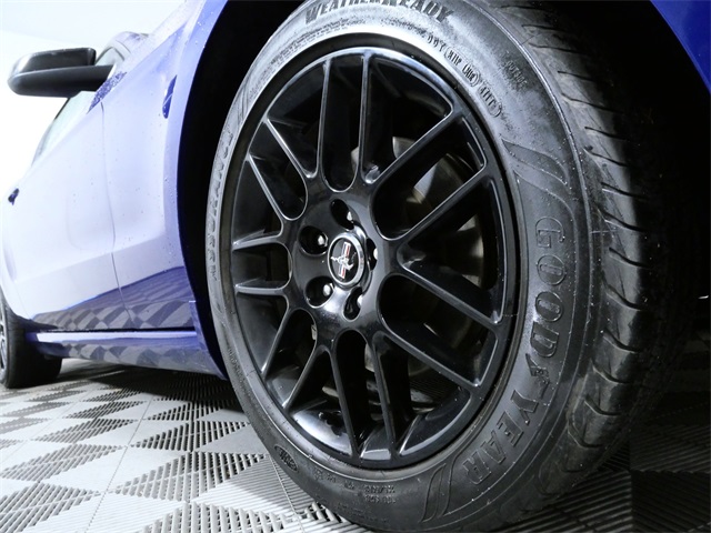 Used 2014 Ford Mustang V6 with VIN 1ZVBP8AM6E5281183 for sale in Apple Valley, Minnesota