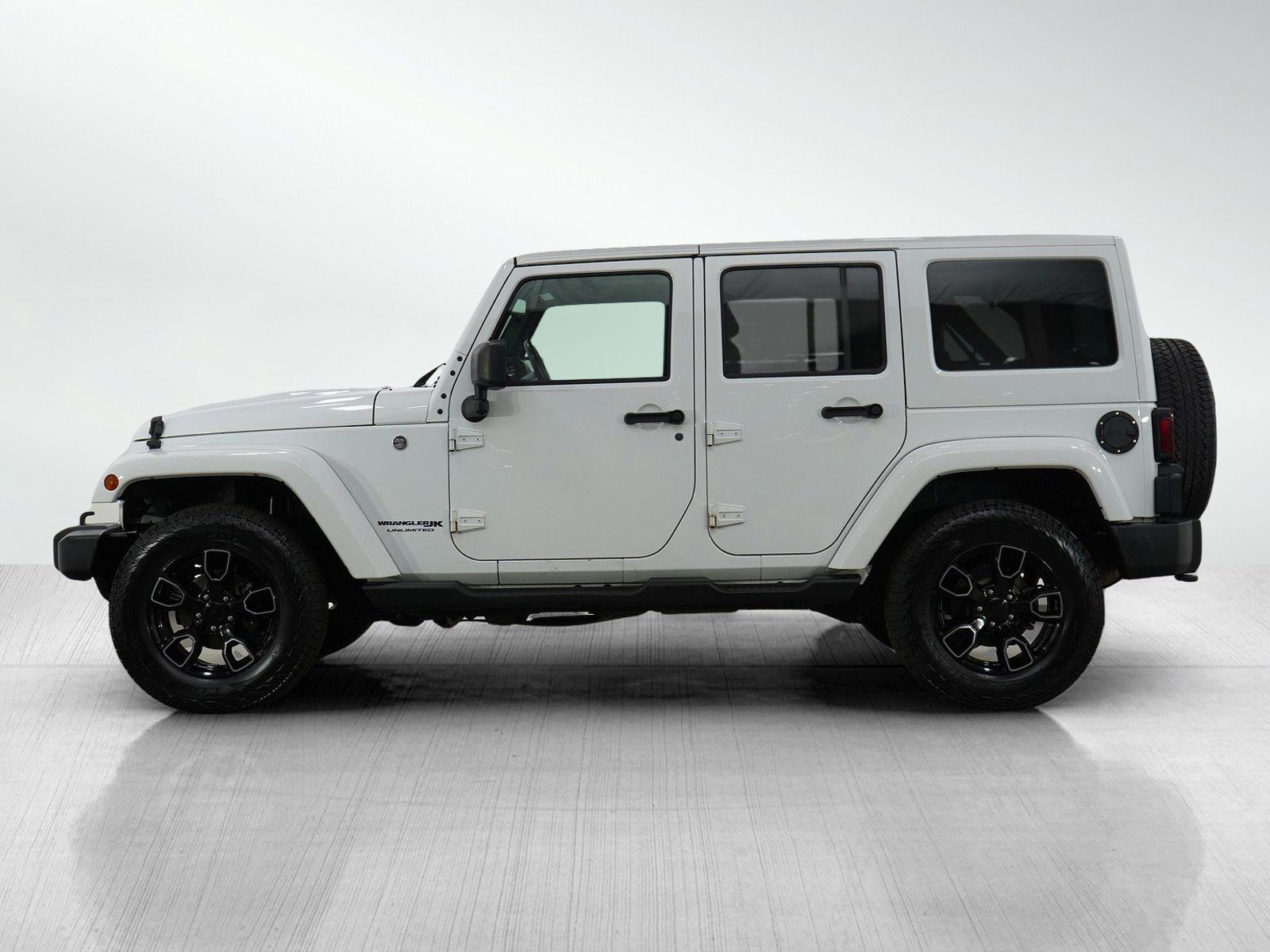 Used 2018 Jeep Wrangler JK Unlimited Altitude with VIN 1C4BJWEGXJL862690 for sale in Burnsville, Minnesota