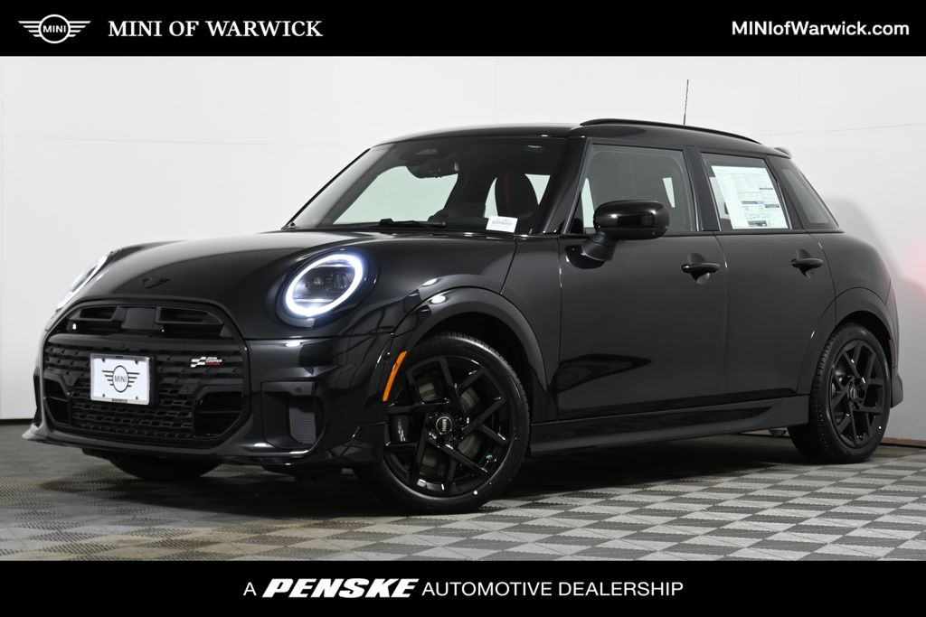 2026 MINI Hardtop 4 Door S's photo