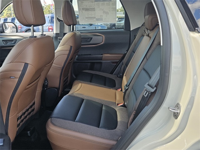 2025 Ford Bronco Sport Outer Banks photo 12