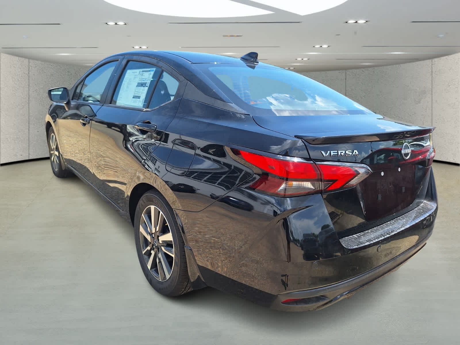 2025 Nissan Versa SV photo 3