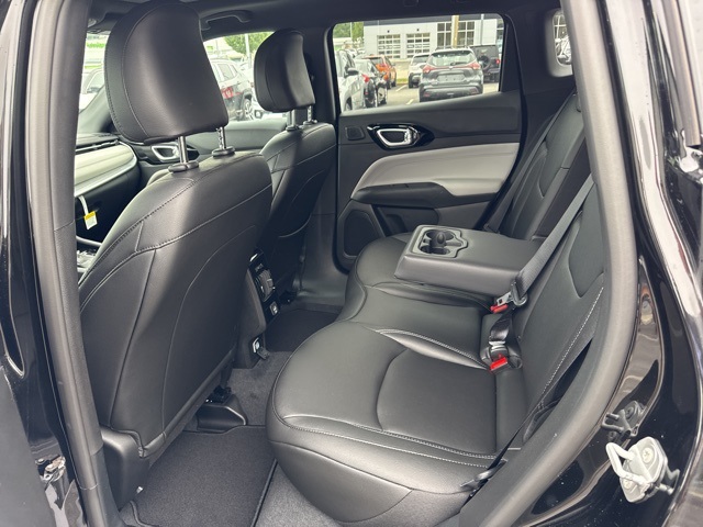 2025 Jeep Compass Limited photo 5