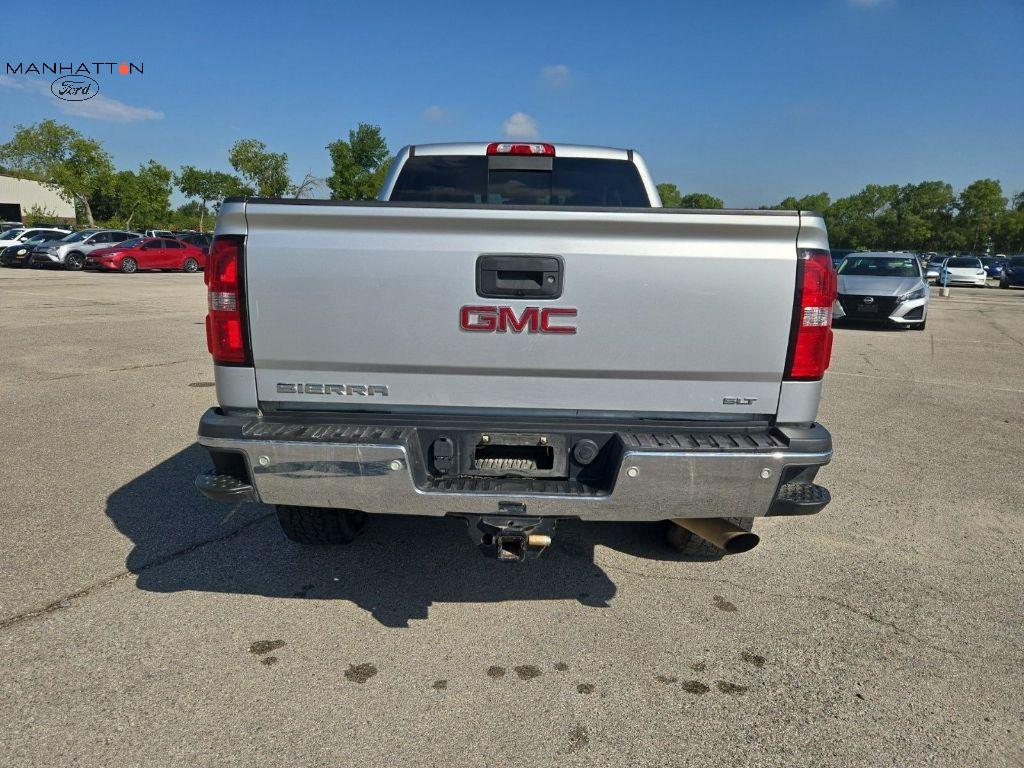 2017 Gmc Sierra 2500 SLT photo 2