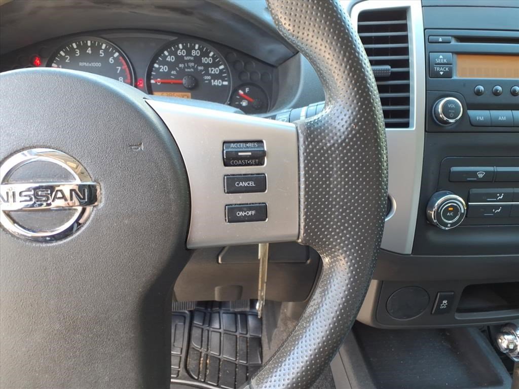 2016 Nissan Frontier S photo 13