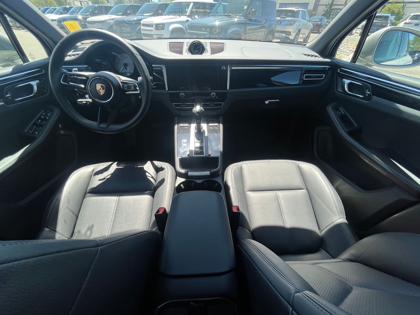 2024 Porsche Macan S photo 9