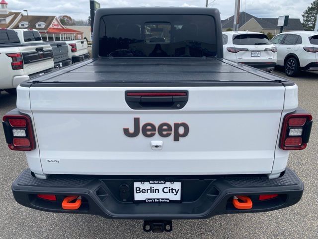 2021 Jeep Gladiator Mojave photo 3