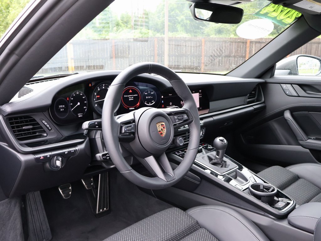 2024 Porsche 911 T photo 4