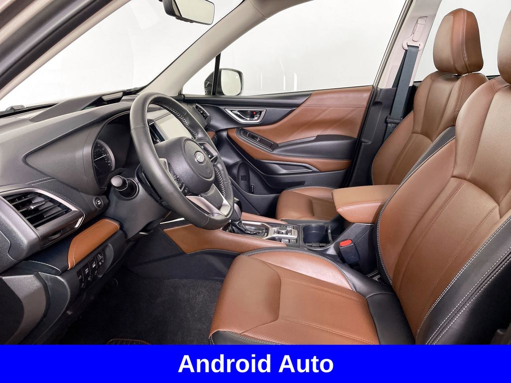 2022 Subaru Forester Touring photo 10