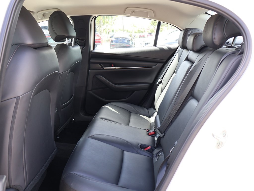 2021 Mazda Mazda3 Select photo 28