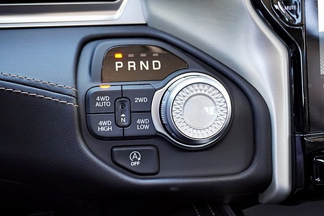 New 2026 Ivory White Tri-Coat Pearl-Coat Exterior Paint RAM Tungsten image 45