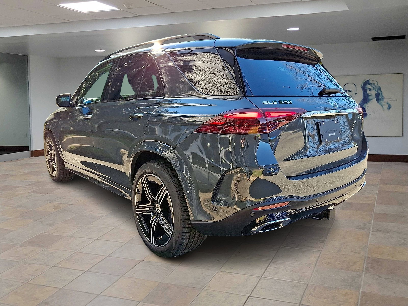 2026 Mercedes Benz GLE 350 4MATIC photo 4