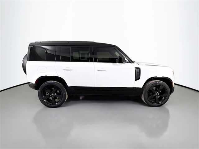 2025 Land Rover Defender 110 X-Dynamic SE photo 2