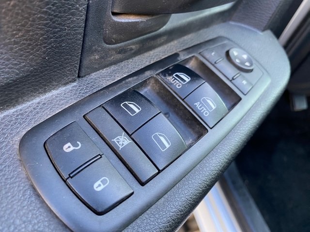 2017 Ram 3500 Tradesman photo 16