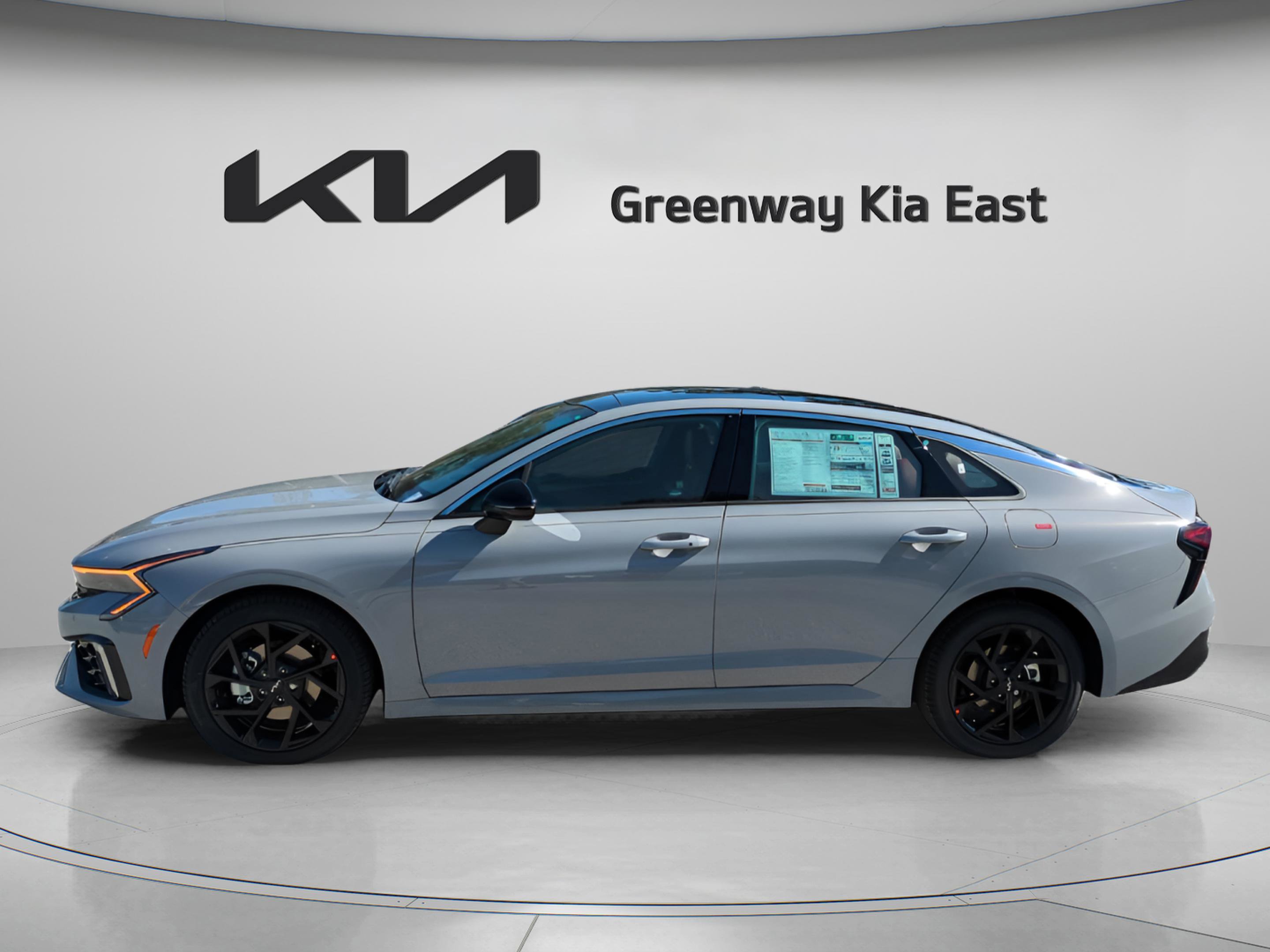 2026 Kia K5 GT-Line photo 4