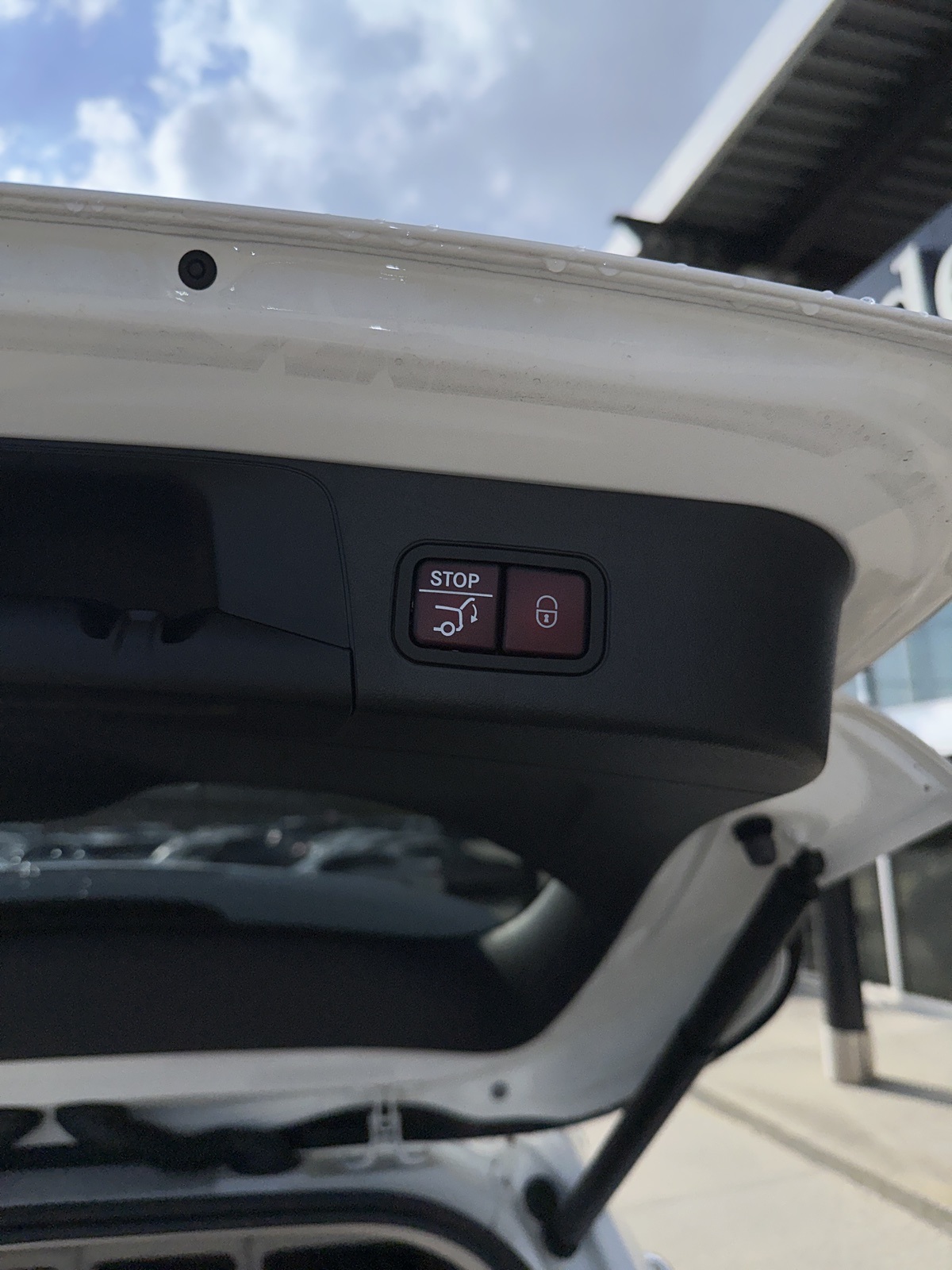 2023 Mercedes Benz EQB 300 4MATIC photo 11