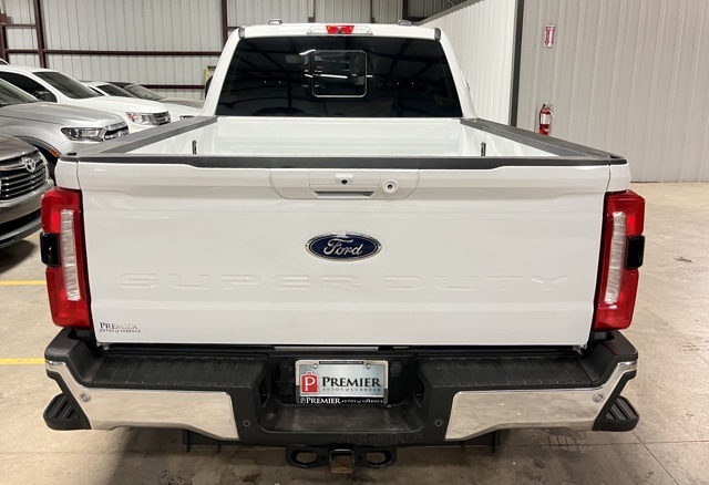 2024 Ford F-250 Lariat photo 2