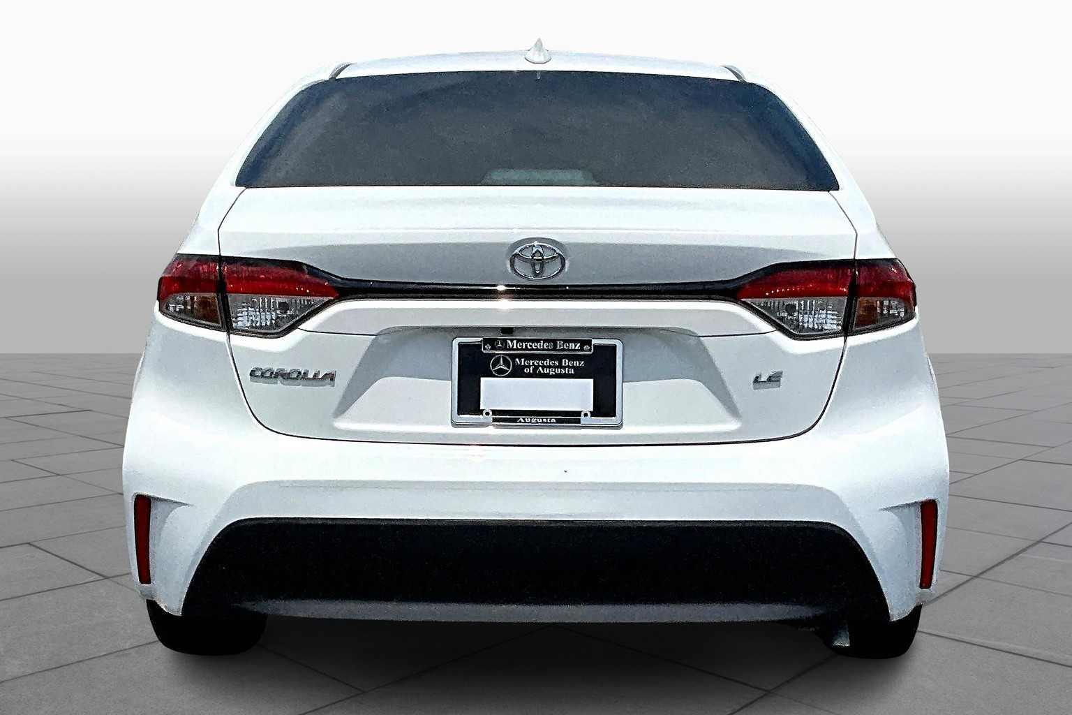 2023 Toyota Corolla LE photo 4