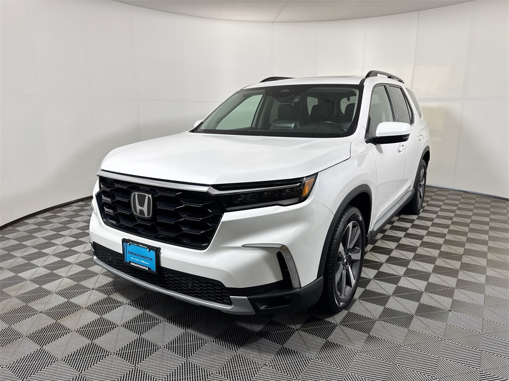 2024 Honda Pilot Touring's photo