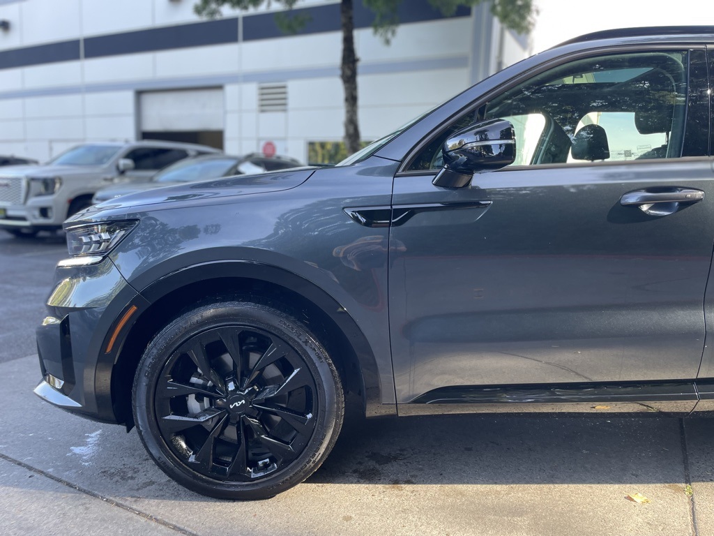 2022 Kia Sorento SX photo 4