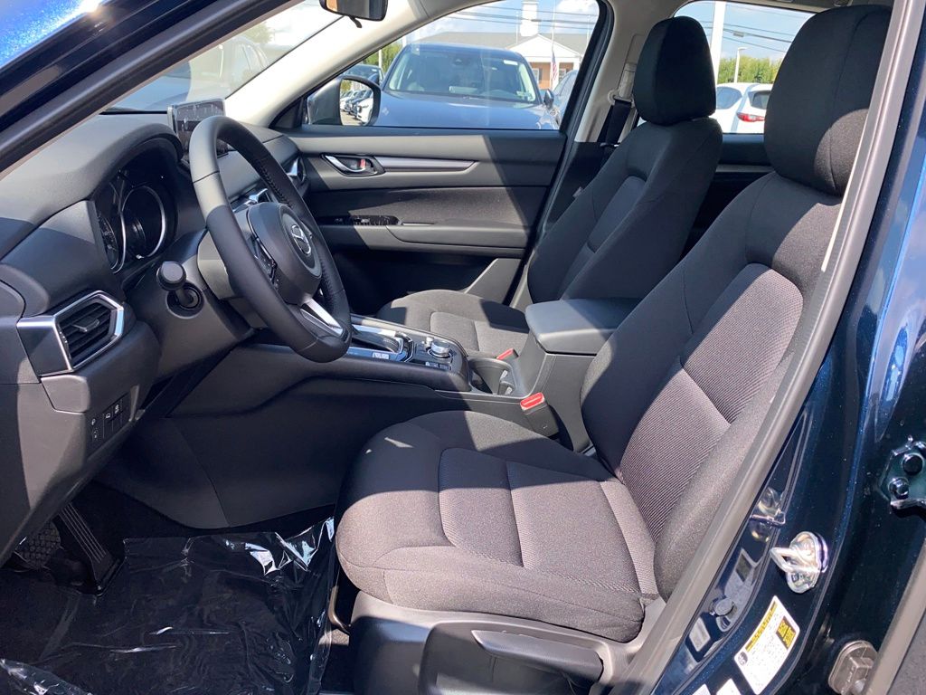 2024 Mazda CX-5 2.5 S Preferred photo 8