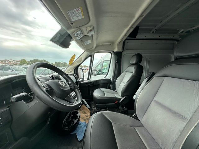 2024 Ram ProMaster 2500 photo 4