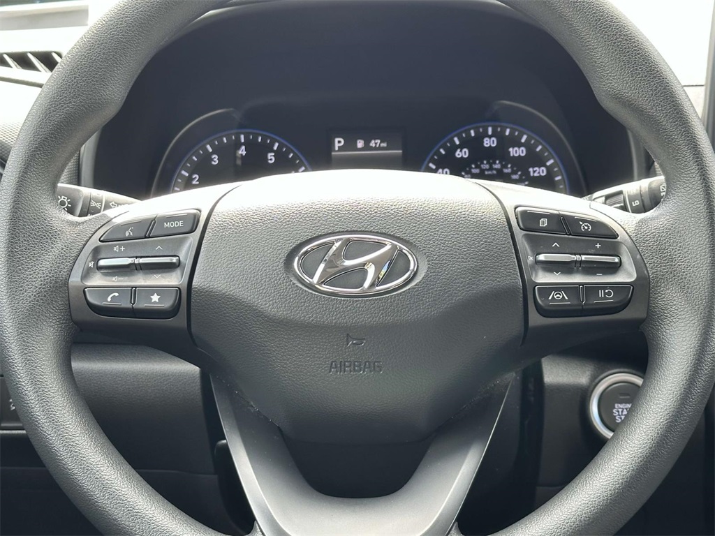 2022 Hyundai Kona SEL photo 17