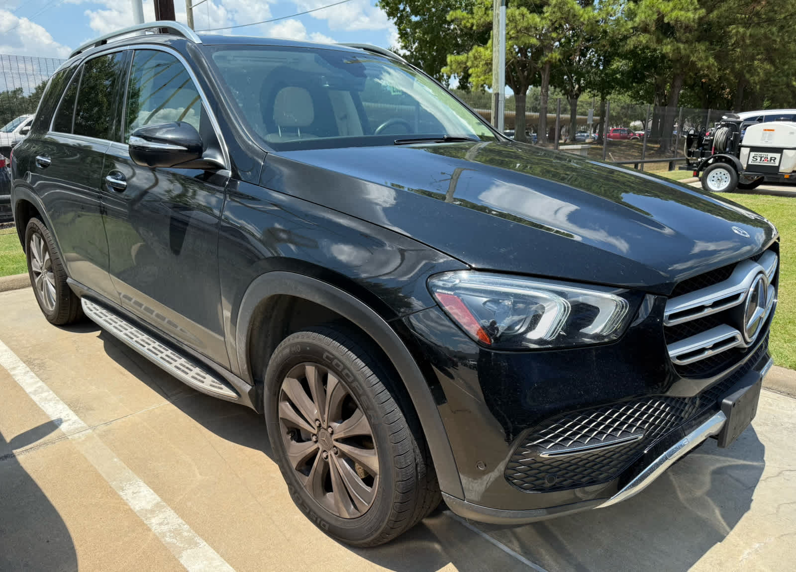 2023 Mercedes Benz GLE 350 4MATIC photo 2