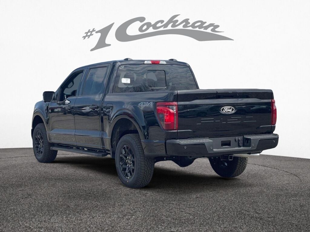2025 Ford F-150 XLT photo 4