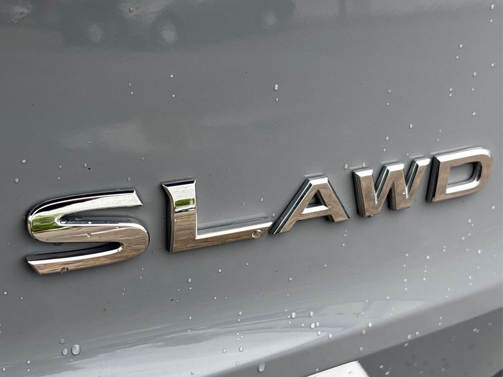 2023 Nissan Rogue SL photo 14