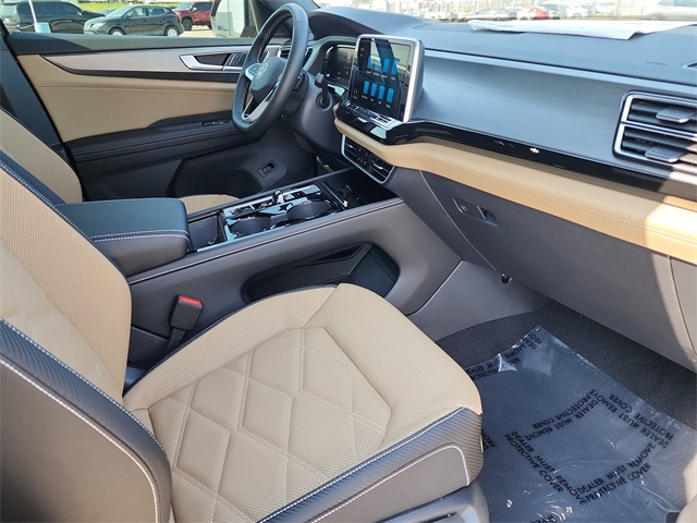 2026 Volkswagen Atlas Cross Sport SE Technology photo 14