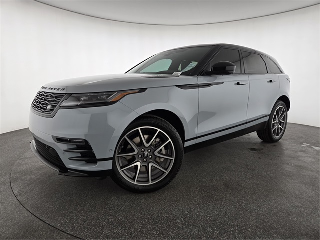 2026 Land Rover Range Rover Velar Dynamic SE's photo