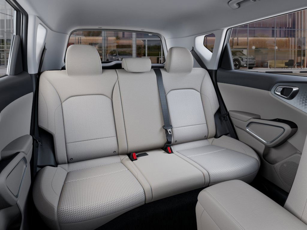 2025 Kia Soul LX photo 10
