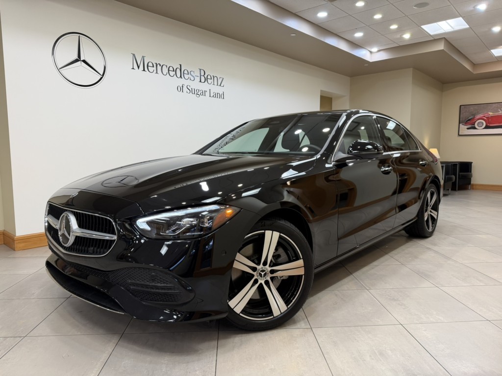 2025 Mercedes-Benz C-Class Sedan C 300's photo
