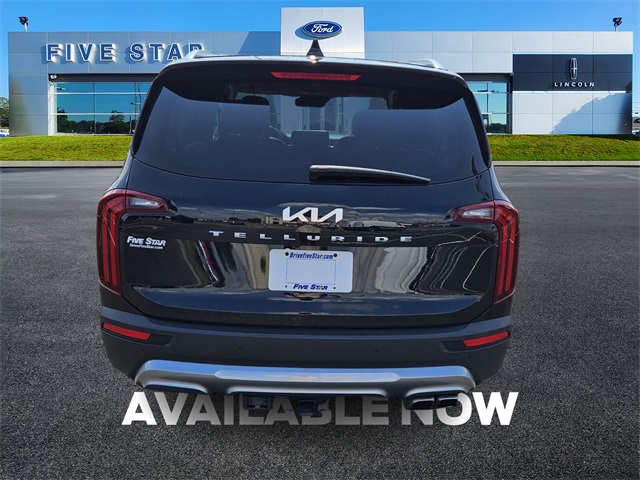 2022 Kia Telluride EX photo 5