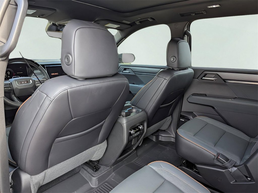 2026 Gmc Acadia AT4 photo 11