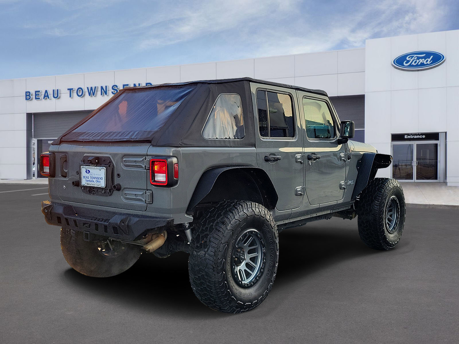 2018 Jeep Wrangler Unlimited Sport photo 3