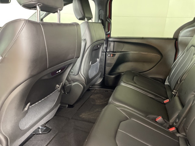 2026 Chrysler Pacifica photo 36