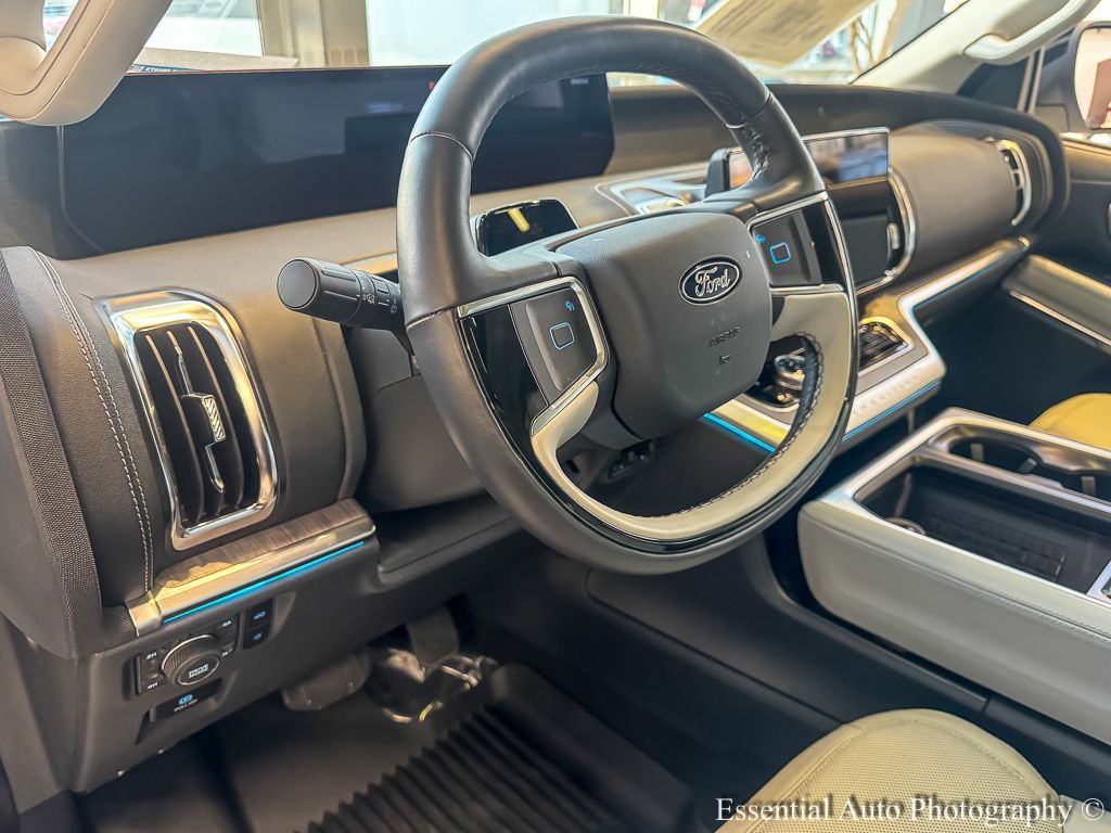 2025 FORD EXPEDITION - Image 11