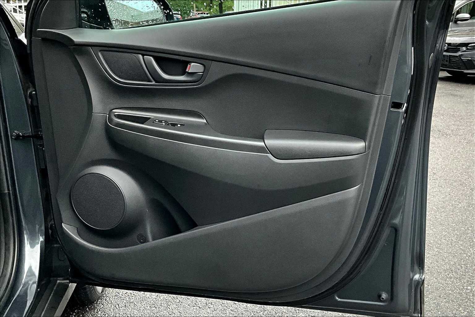 2023 Hyundai Kona SEL photo 22