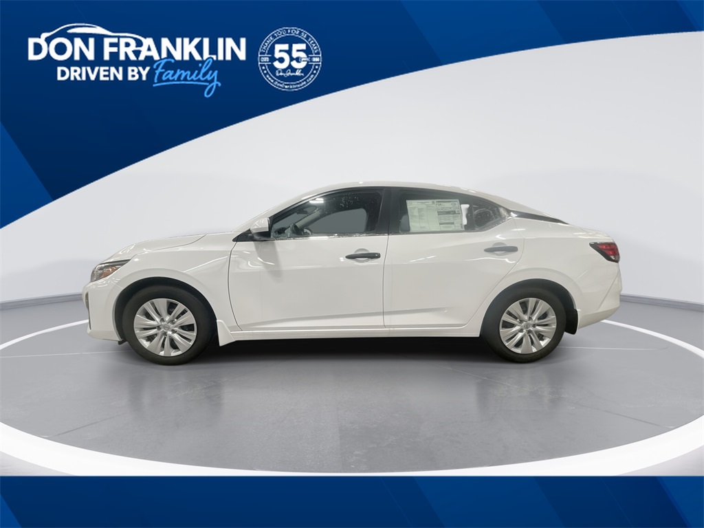 2025 Nissan Sentra S's photo