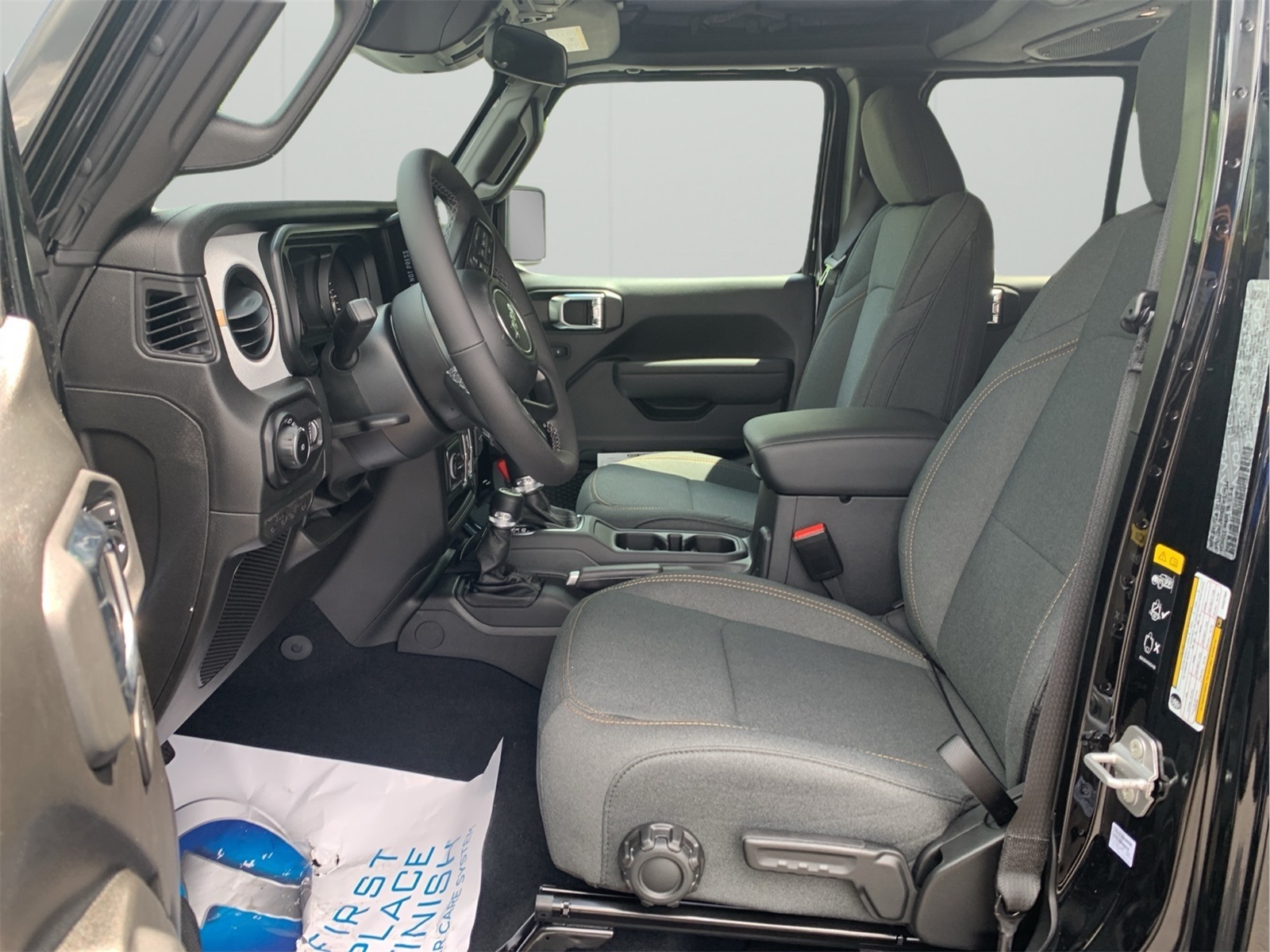 2025 Jeep Wrangler Sport S photo 9