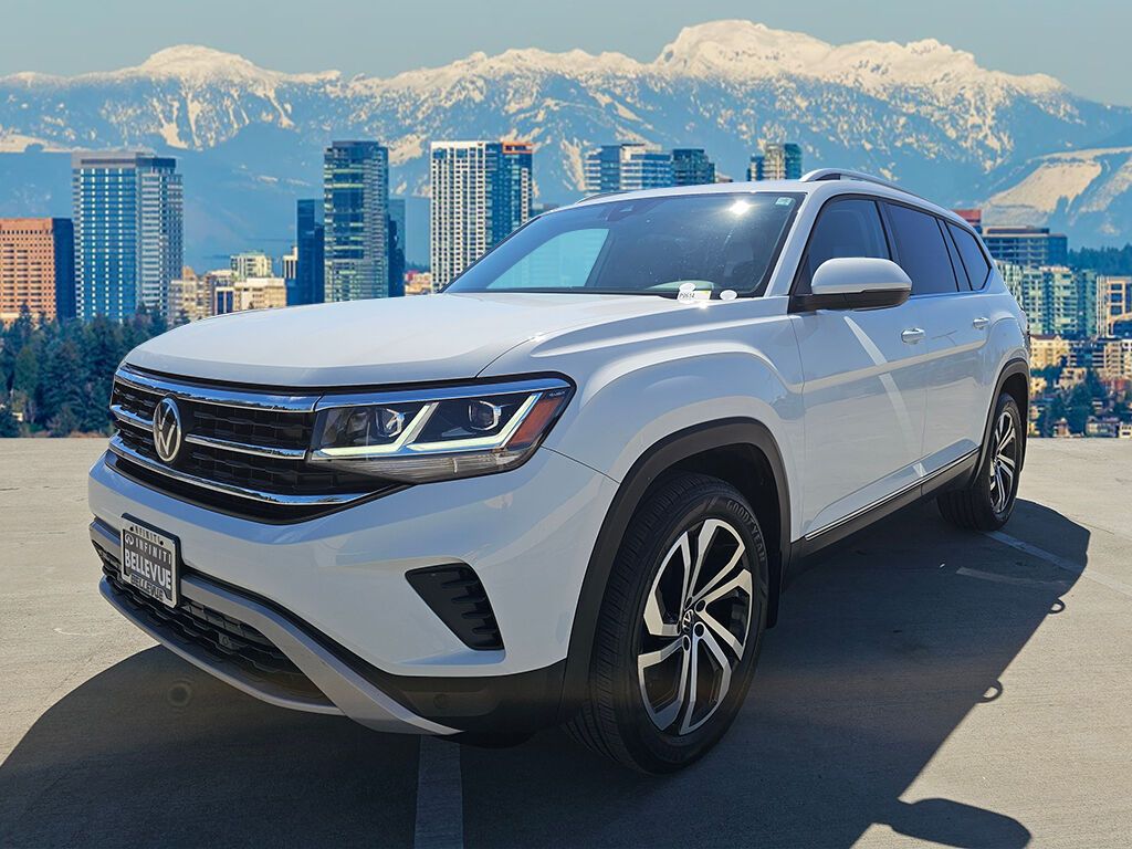 2022 Volkswagen Atlas SEL photo 2